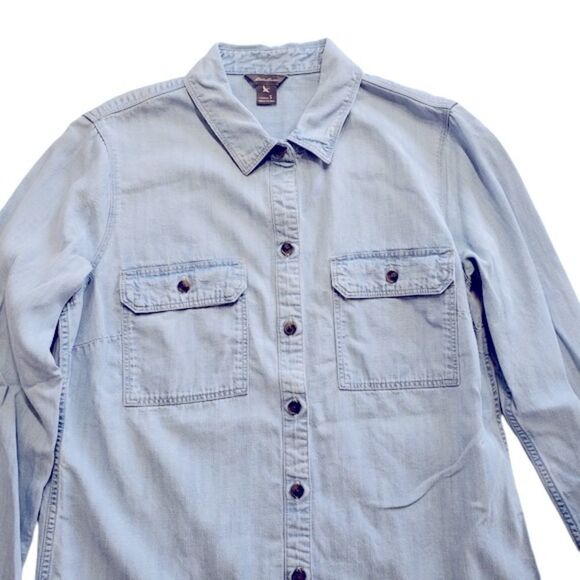 Eddie Bauer Light Denim Button Down Long Sleeve Top Size Small - Picture 4 of 15